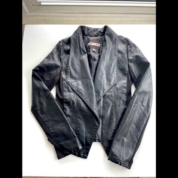 D casual pointe drape-front jacket size M - Picture 1 of 6